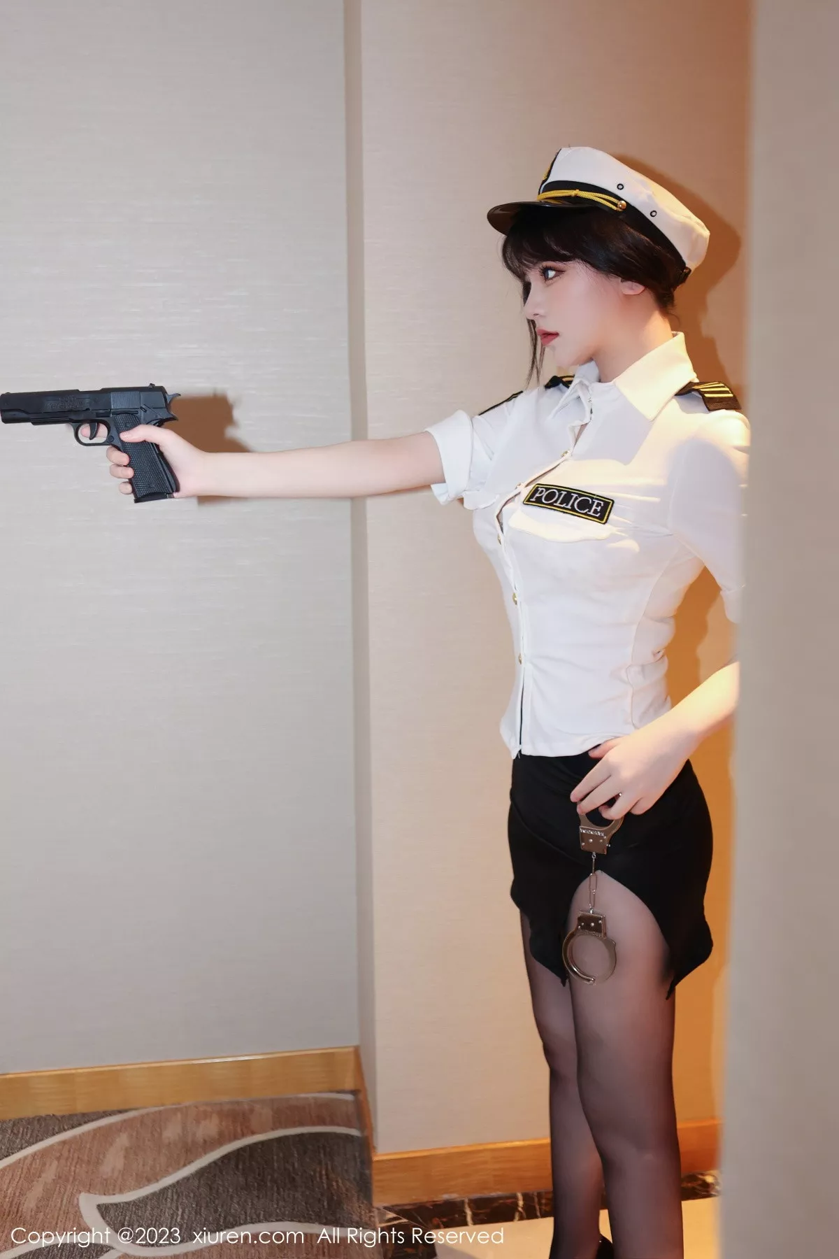 [XiuRen秀人网]第6328期桃桃子写真-秀人资源网